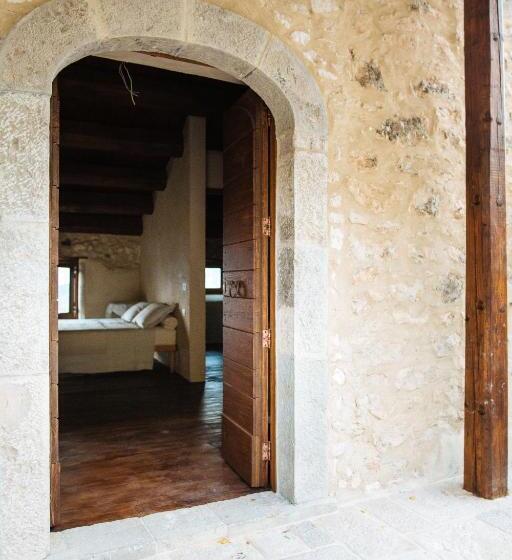 Номер Deluxe, Charme In Perillis