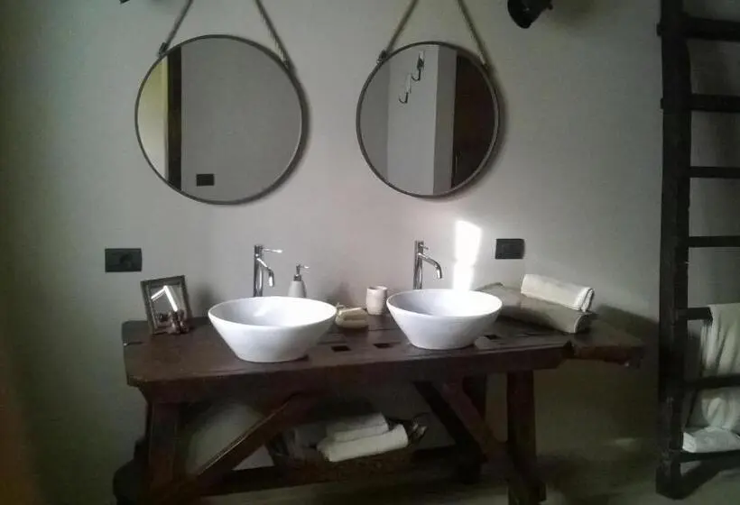 デラックスルーム, Corte Degli Angeli Società Agricola E Agrituristica