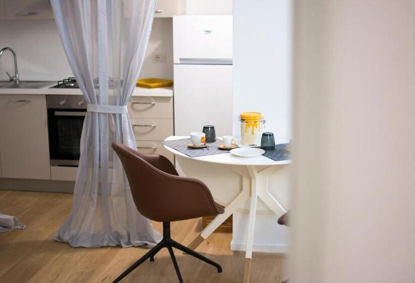 غرفة قياسية مزوَّدة بتراس, Borgorosa Dimora In Puglia