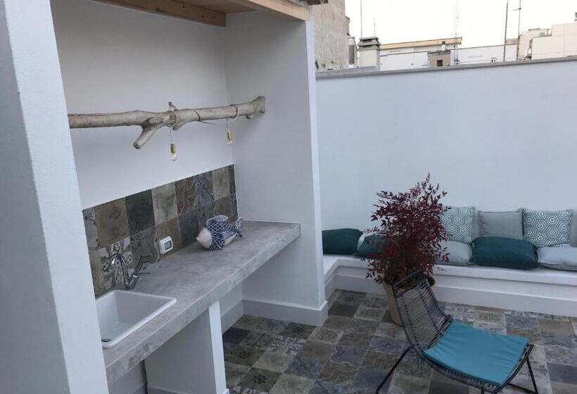 غرفة قياسية مزوَّدة بتراس, Borgorosa Dimora In Puglia