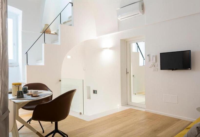 غرفة قياسية مزوَّدة بتراس, Borgorosa Dimora In Puglia