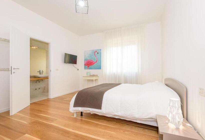 اتاق استاندارد سه نفره, Maison Al Parco