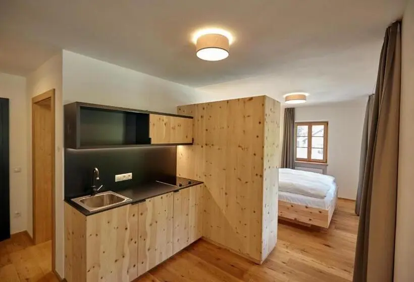 スタンダードスタジオ, Natura Boutique Chalet Wellness Spa