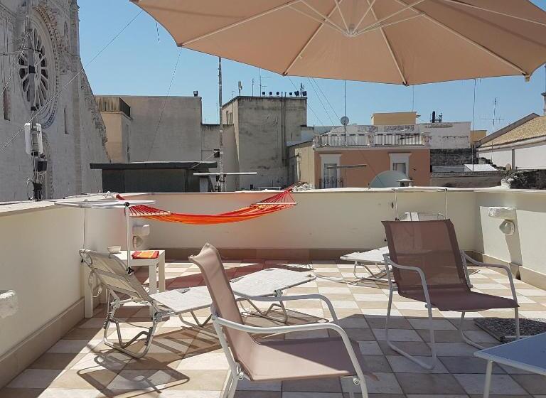 בית, חדר שינה 1, Arco Della Neve Guest House