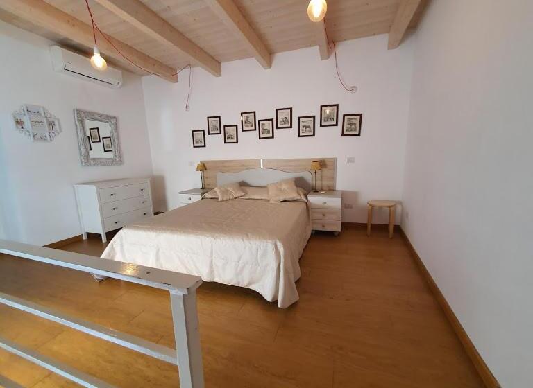 בית, חדר שינה 1, Arco Della Neve Guest House