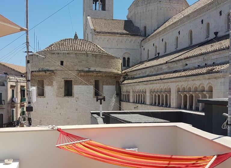 סטודיו משפחתי, Arco Della Neve Guest House