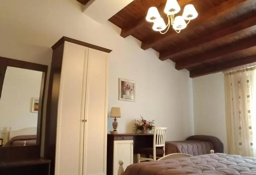 オーシャンビューデラックスルームバルコニー付き, Agriturismo Le Campanelle   Sicilia   Cefalù