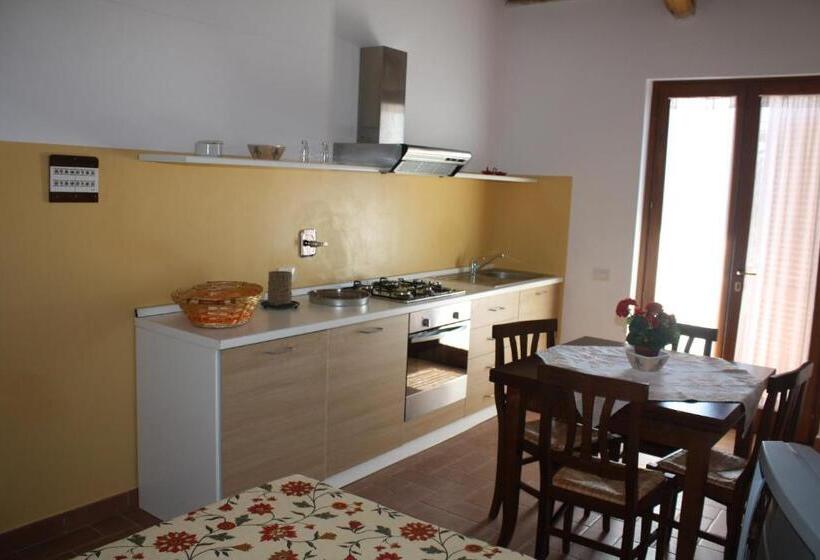 דירת חדר, La Speranza