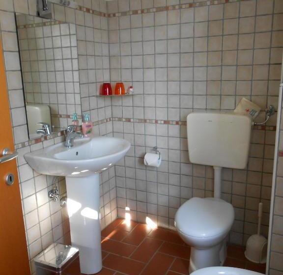 اتاق استاندارد, La Torre Del Falco