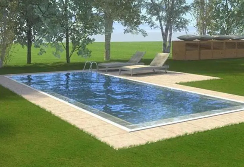 استودیوی استاندارد, Residence Il Pavone