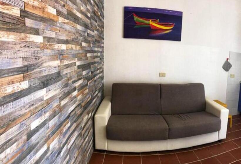 스탠다드 스튜디오, Residence Il Pavone