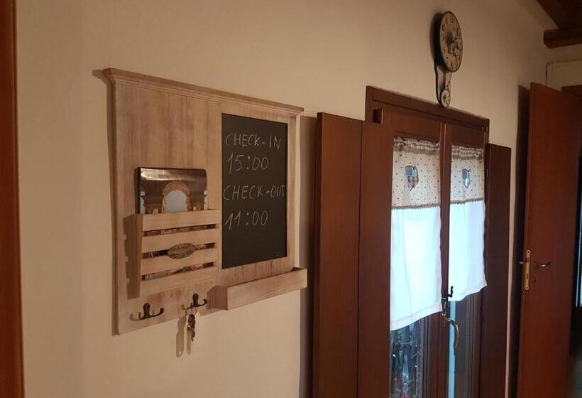 1 Bedroom Apartment Lake View, Corte Pomponazza