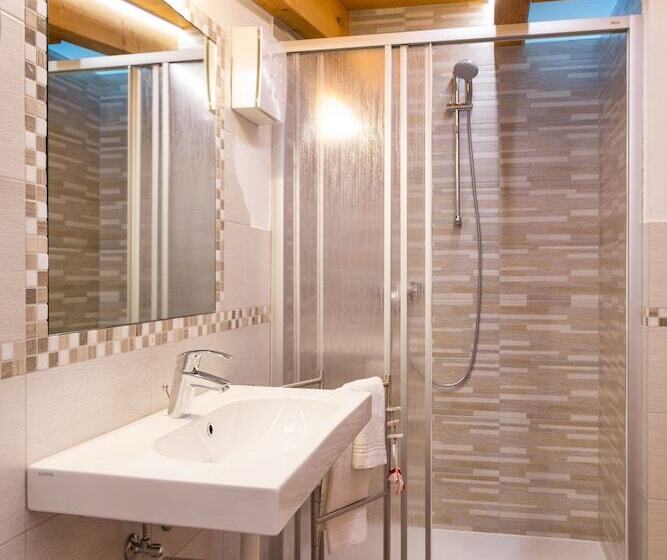 غرفة قياسية ثلاثية, Bio Agritur Le Millemele