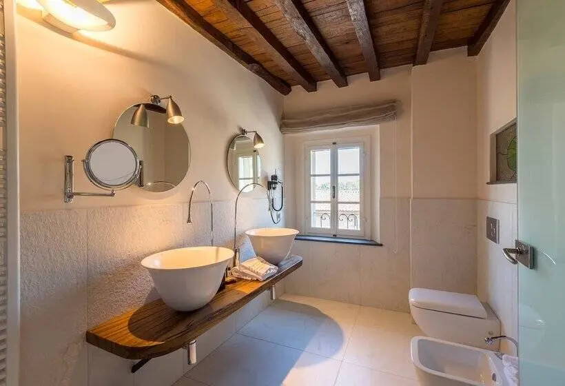 デラックストリプルルーム, Borgo Cadonega