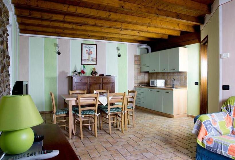 침실 2개 아파트, Corte Fattori