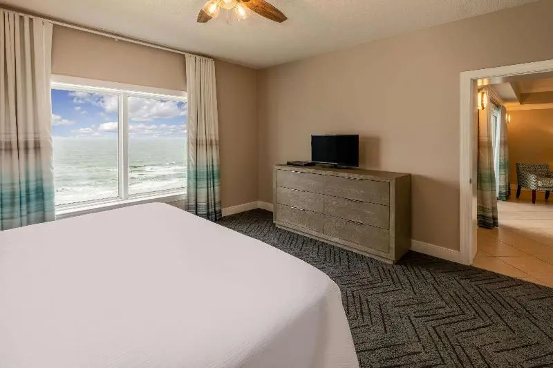 Perhehuone Merinäkymä, Hilton Garden Inn Sanya