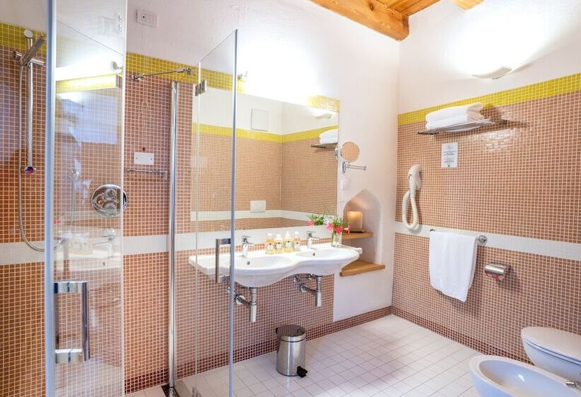 סוויטה עם ג'קוזי, Albergo Palazzo Lodron Bertelli