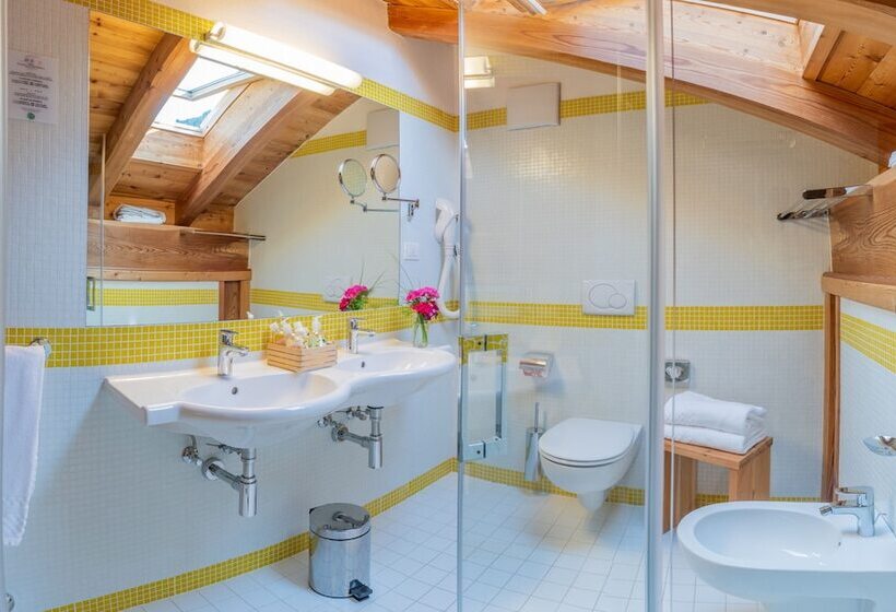 סוויטה עם ג'קוזי, Albergo Palazzo Lodron Bertelli