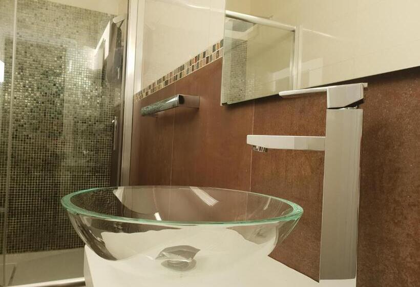 スーペリアトリプルルーム, Villa Giadel