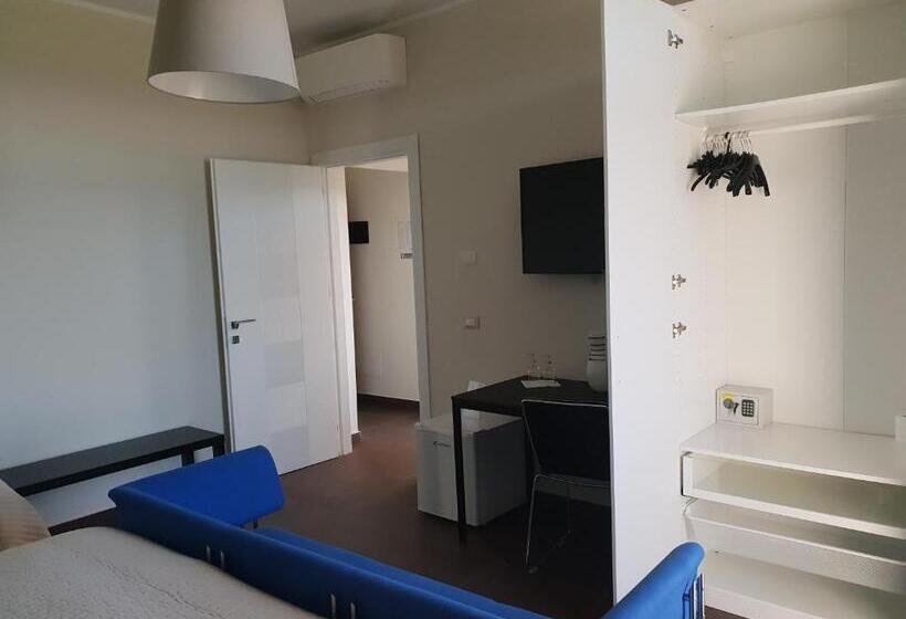 スーペリアトリプルルーム, Villa Giadel