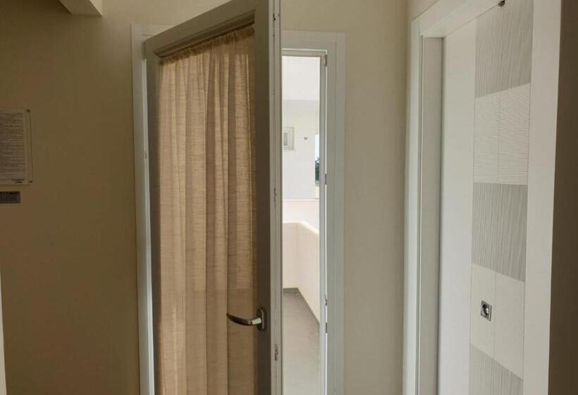 スーペリアトリプルルーム, Villa Giadel