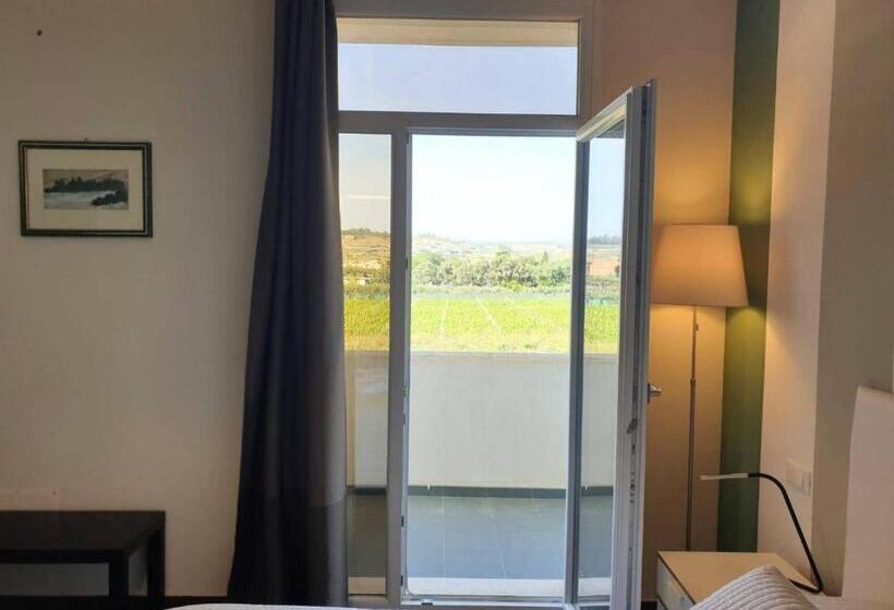 バルコニー付きスタンダードルーム, Villa Giadel