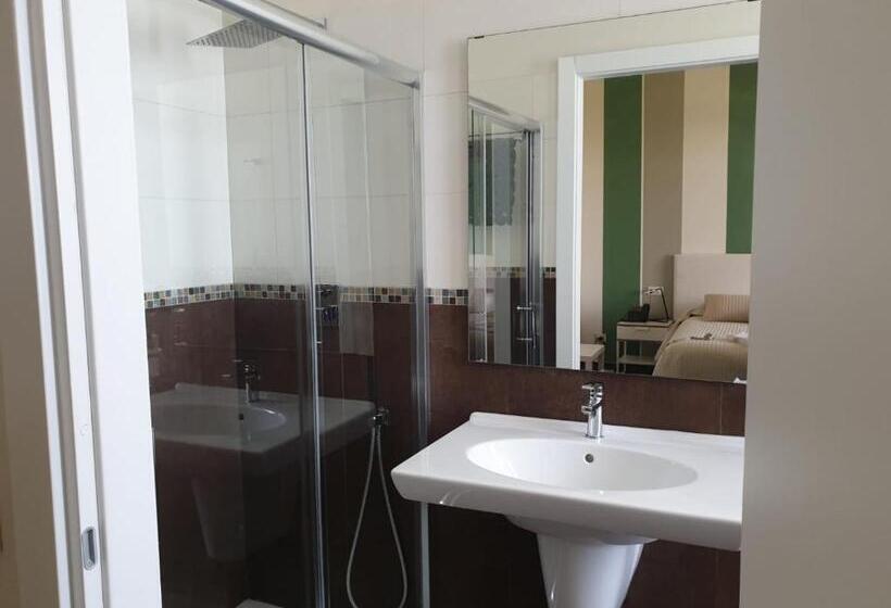 バルコニー付きスタンダードルーム, Villa Giadel