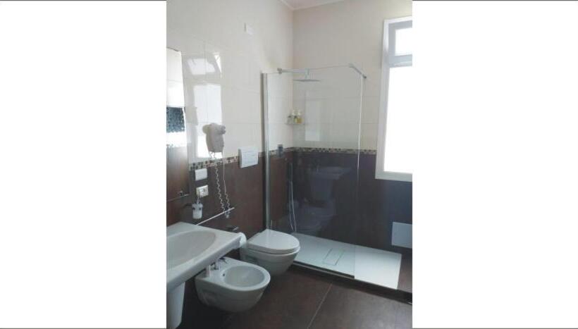 スタンダードトリプルルーム, Villa Giadel