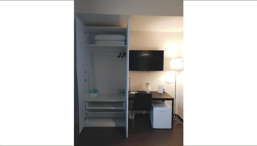 テラス付スタンダードルーム, Villa Giadel