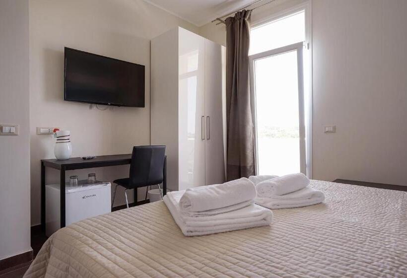 エコノミールーム, Villa Giadel