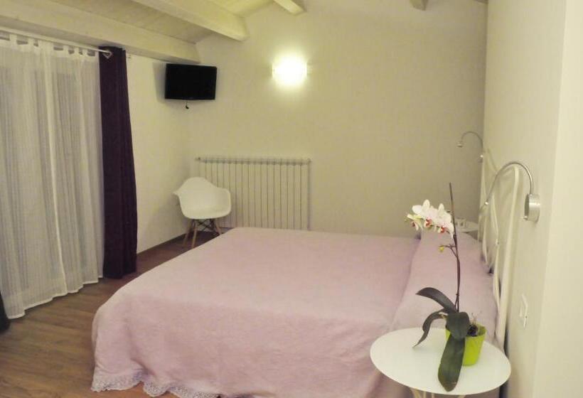 غرفة قياسية مزوَّدة بتراس, Da Oreste Affittacamere