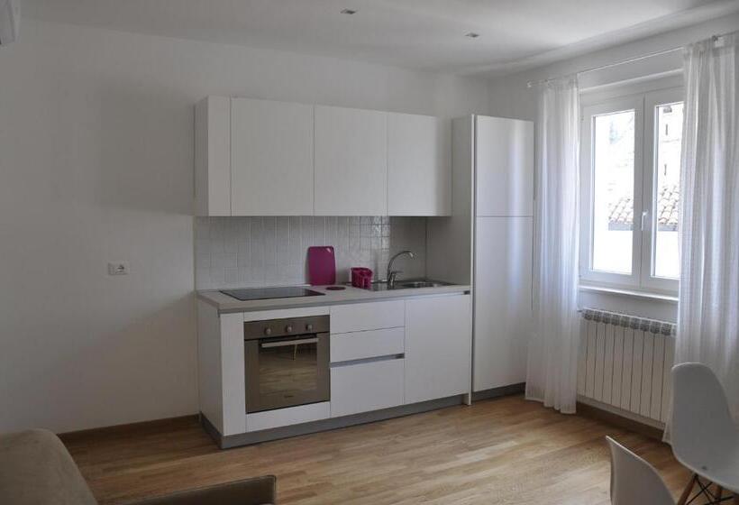 스위트, Da Oreste Affittacamere