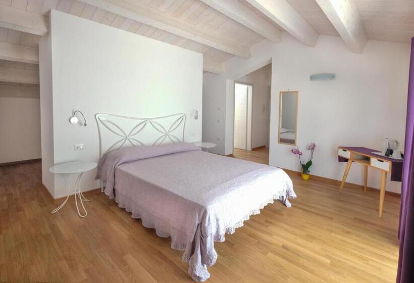 غرفة قياسية مزوَّدة بتراس, Da Oreste Affittacamere