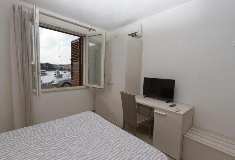 Номер Стандарт Адаптированный для Инвалидов, Silvia Affittacamere