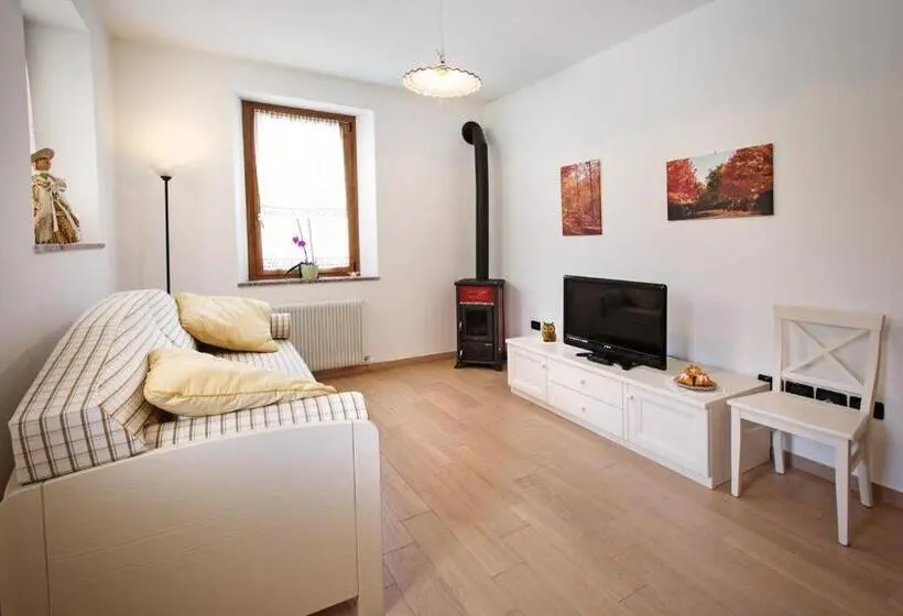 آپارتمان 1 خوابه با تراس, Albergo Diffuso Tolmezzo