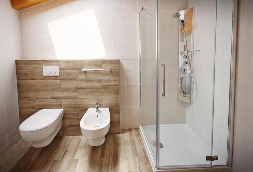 דירת חדר נוף לגינה, Albergo Diffuso Tolmezzo