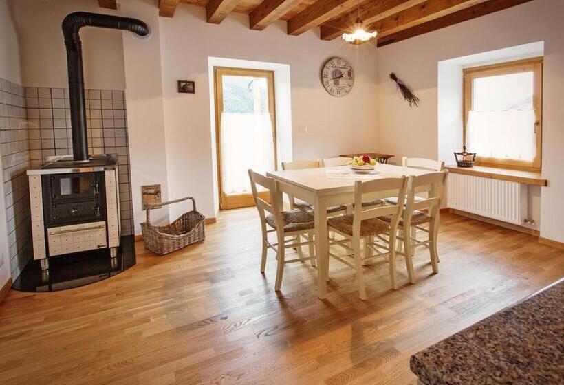 1 Bedroom Duplex Apartment, Albergo Diffuso Tolmezzo