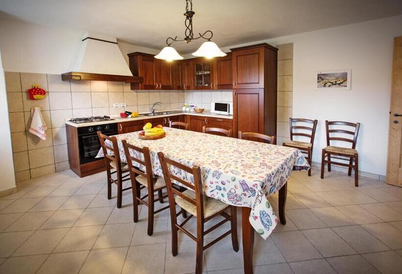 منزل 4 غرف نوم, Albergo Diffuso Tolmezzo