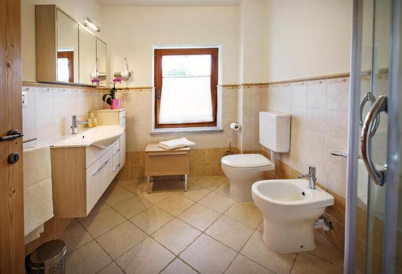 4 Yatak Odalı Ev, Albergo Diffuso Tolmezzo