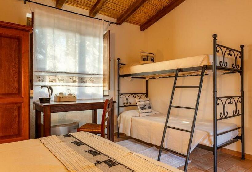 غرفة قياسية رباعية, Agriturismo Canales