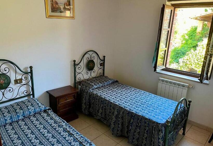 חדר משפתחתי סופריור, Cetine Vecchie