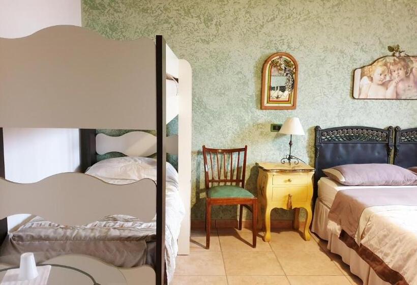 חדר סטנדרט לארבעה, Agriturismo Duca Di San Martino