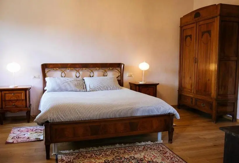 デラックススイート, Podere Terreno Alla Via Della Volpaia