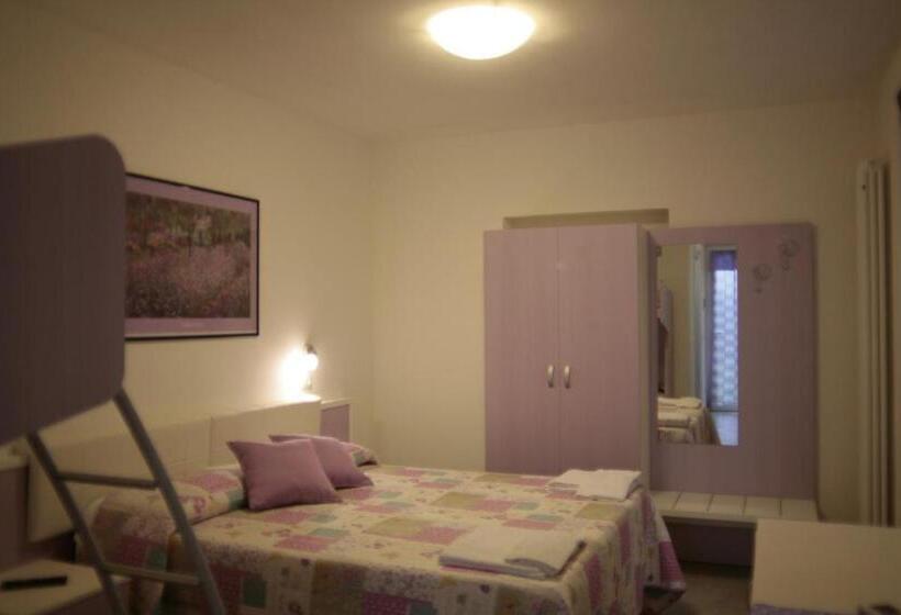 اتاق خانوادگی, I Lecci Di Soviore