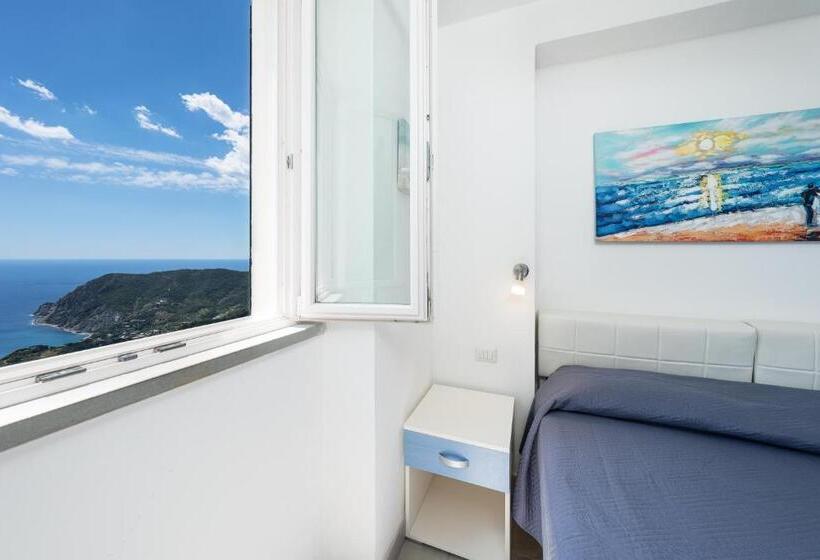 اتاق استاندارد با تراس, I Lecci Di Soviore