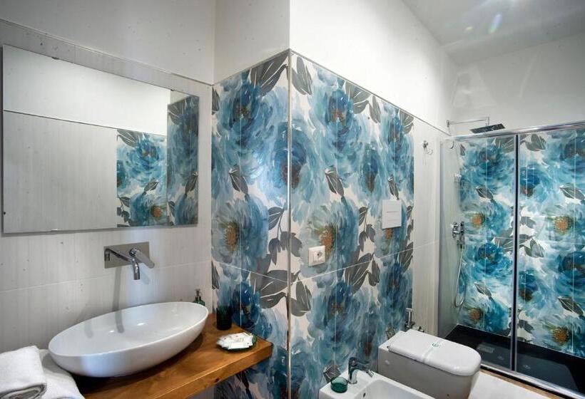 Полулюкс Вид на Море, Il Centenario