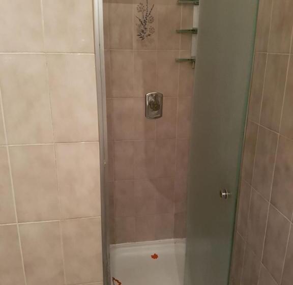 스탠다드 스튜디오, Residence Leonardo Sul Mare