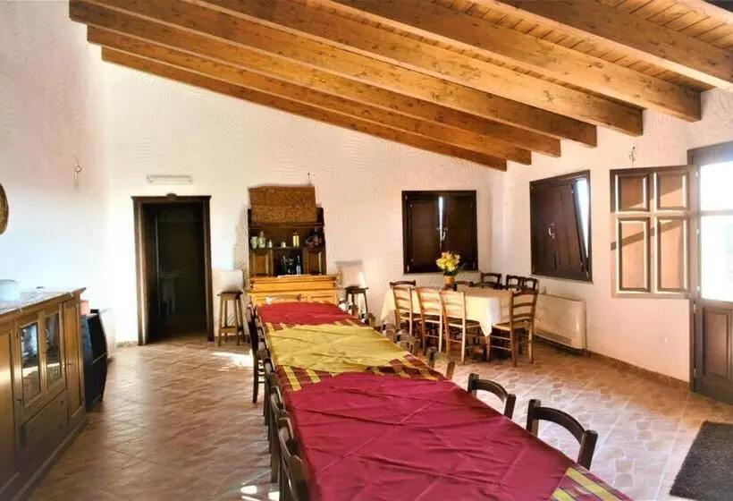 キングサイズベッドのスタンダードルーム, Agriturismo La Fillirea