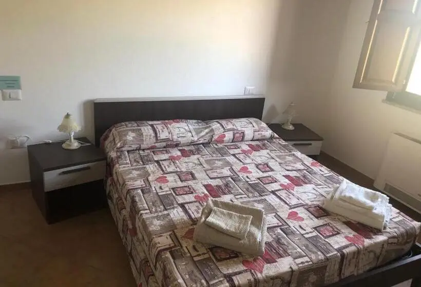 キングサイズベッドのスタンダードルーム, Agriturismo La Fillirea