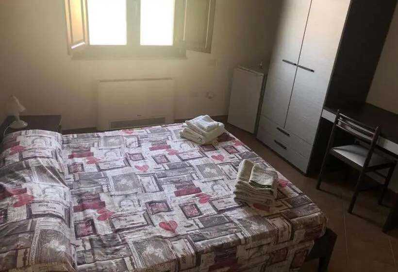 キングサイズベッドのスタンダードルーム, Agriturismo La Fillirea